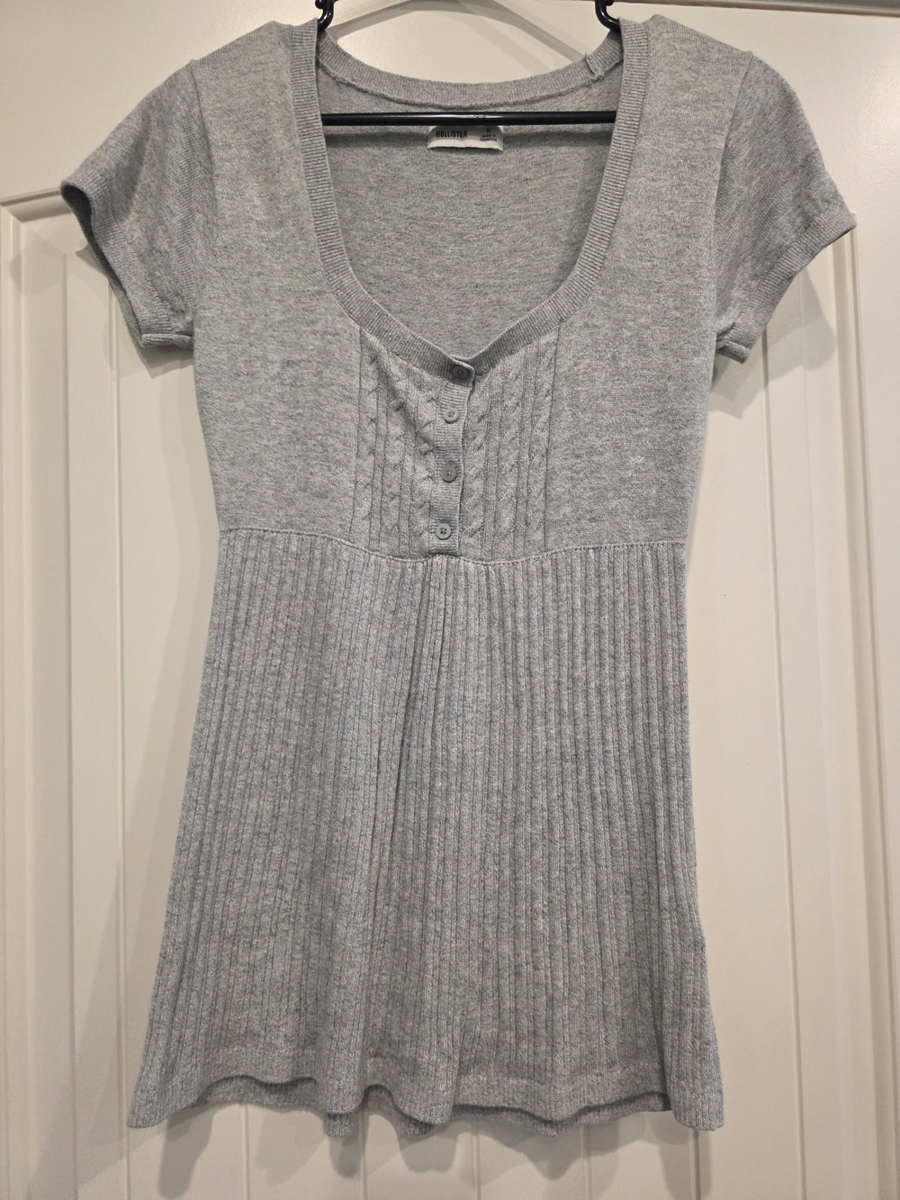 Hollister Light Gray Short Sleeve Knit Tunic with Button Placket